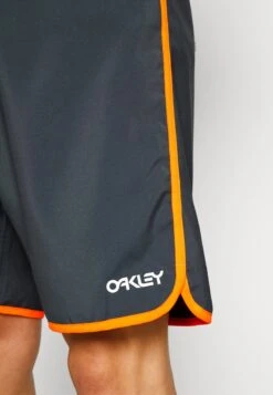 Oakley SOLID CREST - Badeshorts - Uniform Grey -Oakley 04e37d4b58e940eaacbfc633d0c8d985