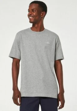 Oakley T-Shirt Basic - New Granite Hthr 12 Oakley T-Shirt Basic - New Granite Hthr -Oakley 37d0c9d819e94cb287b621cc5df2335c 1