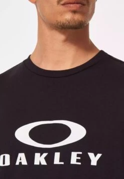 Oakley BARK 2.0 - T-Shirt Print - Czarny -Oakley 3ba50bfddd8b4eee857bd93f6f6a81b3