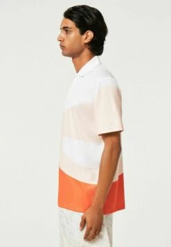 Oakley GOLFPOLO REDUCT WAVE - Poloshirt - Soft Orange -Oakley 44fcde1b2462418296df409d82c005c5