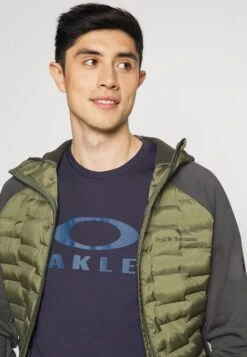 Oakley BARK - T-Shirt Print - Fathom 11 Oakley BARK - T-Shirt Print - Fathom -Oakley 6301953663ca40b6b7cb617439684018