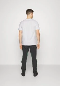 Oakley MARK II 20 - T-Shirt Print - White/black 10 Oakley MARK II 20 - T-Shirt Print - White/black -Oakley 7583b6813c424d03bf22f2bbd031fd2c