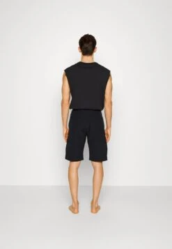 Oakley HYBRID - Badeshorts - Blackout 10 Oakley HYBRID - Badeshorts - Blackout -Oakley b5d5d1be44b64916b3349f99da6434f1