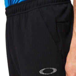 Oakley Ergo Training Pant Trainingshose Blackout Herren -Oakley oakley ergo training pant foa402740 02e 03 grossd6s4US70Bm47i